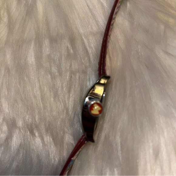 Disney watch by Seiko Minnie Mouse stainless steel red strap with comics - Picture 8 of 12